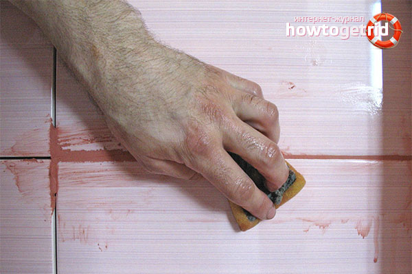 Enlever complètement le vieux coulis