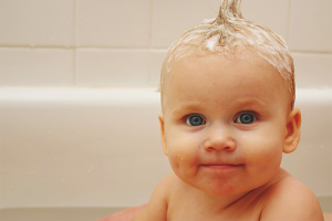 How to get rid of crusts on the baby's head