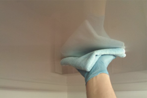 How to wash a stretch ceiling