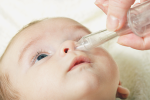 How to rinse the nose of a baby