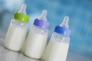 How to heat breast milk from the refrigerator