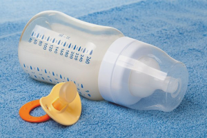 How to sterilize baby bottles