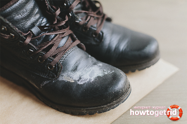 Wie man Schuhe von Salz reinigt