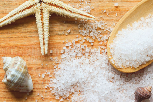 Masks with sea salt for hair