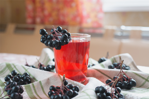 Chokeberry compote