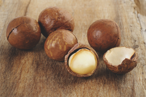 The benefits and harms of macadamia nut