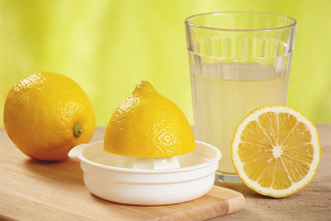 The benefits and harms of lemon juice