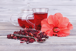 The benefits and harms of hibiscus tea