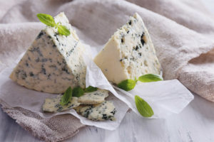 Is it possible for pregnant women to have blue cheese